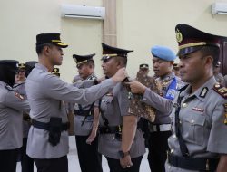 Kapolres Pamekasan Pimpin Sertijab Kasat Lantas dan Kapolsek Waru