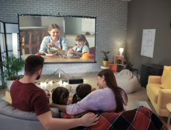 Daftar Film yang Cocok Ditonton di Malam Tahun Baru 2024, Bikin Lebih Seru Bersama Keluarga