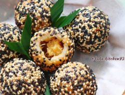 Nikmat dan memikat selera Anda! Berikut resep Onde – onde Unti Kelapa