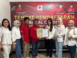 Tim Ambil Formulir di PDIP, Tri Febrianto Siap Maju di Pilkada Kendari 2024