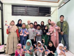 Mahasiswa UPN Veteran Jawa Timur Edukasi Santri TPQ tentang Etika Bermedia Sosial dan Anti-Hoaks