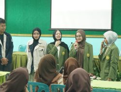 Mahasiswa UPN Veteran Jawa Timur Edukasi Literasi Digital dan Moderasi Beragama di MAN Sampang