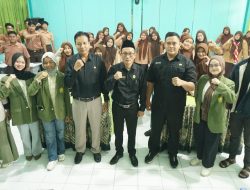Mahasiswa UPN Veteran Jawa Timur Edukasi Literasi Digital dan Moderasi Beragama di MAN Sampang