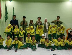Program Edukasi Anak Usia Dini oleh Mahasiswa UPN di TK Aisyiyah Bustanul Athfal 63 Surabaya