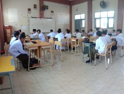 Tanamkan Cinta Al-Qur’an, SMP Integral Luqman Al Hakim Sumenep Isi Hari Santri dengan Doa Bersama